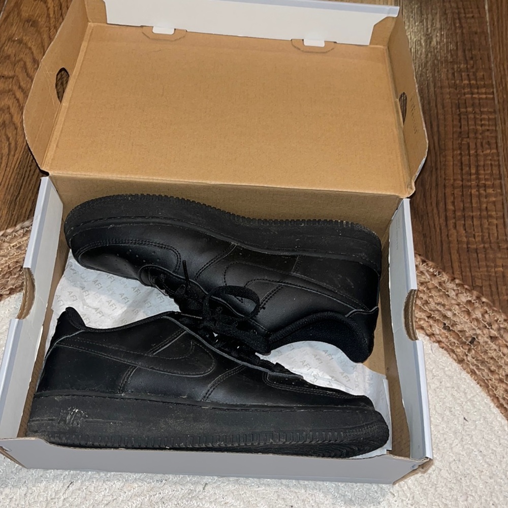 Black AF1s